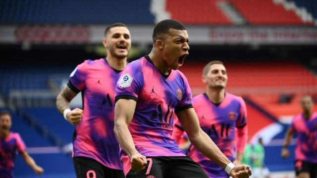 欧洲冠军联赛-最后时刻玩心跳！巴黎读秒绝杀取得过山车式胜利